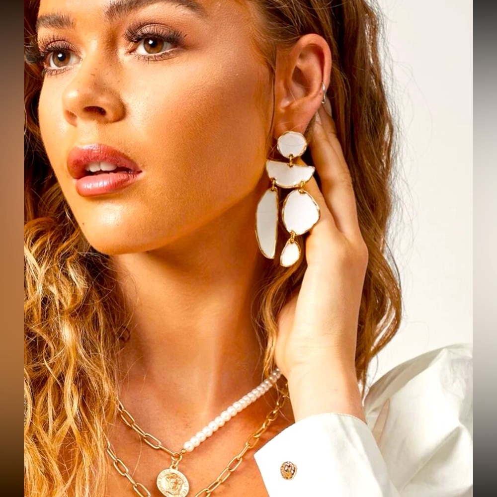 GoddessStyle Glam Gold & White Enamel Dangle Drop Lightweight StatementEโฆ - Picture 3 of 16